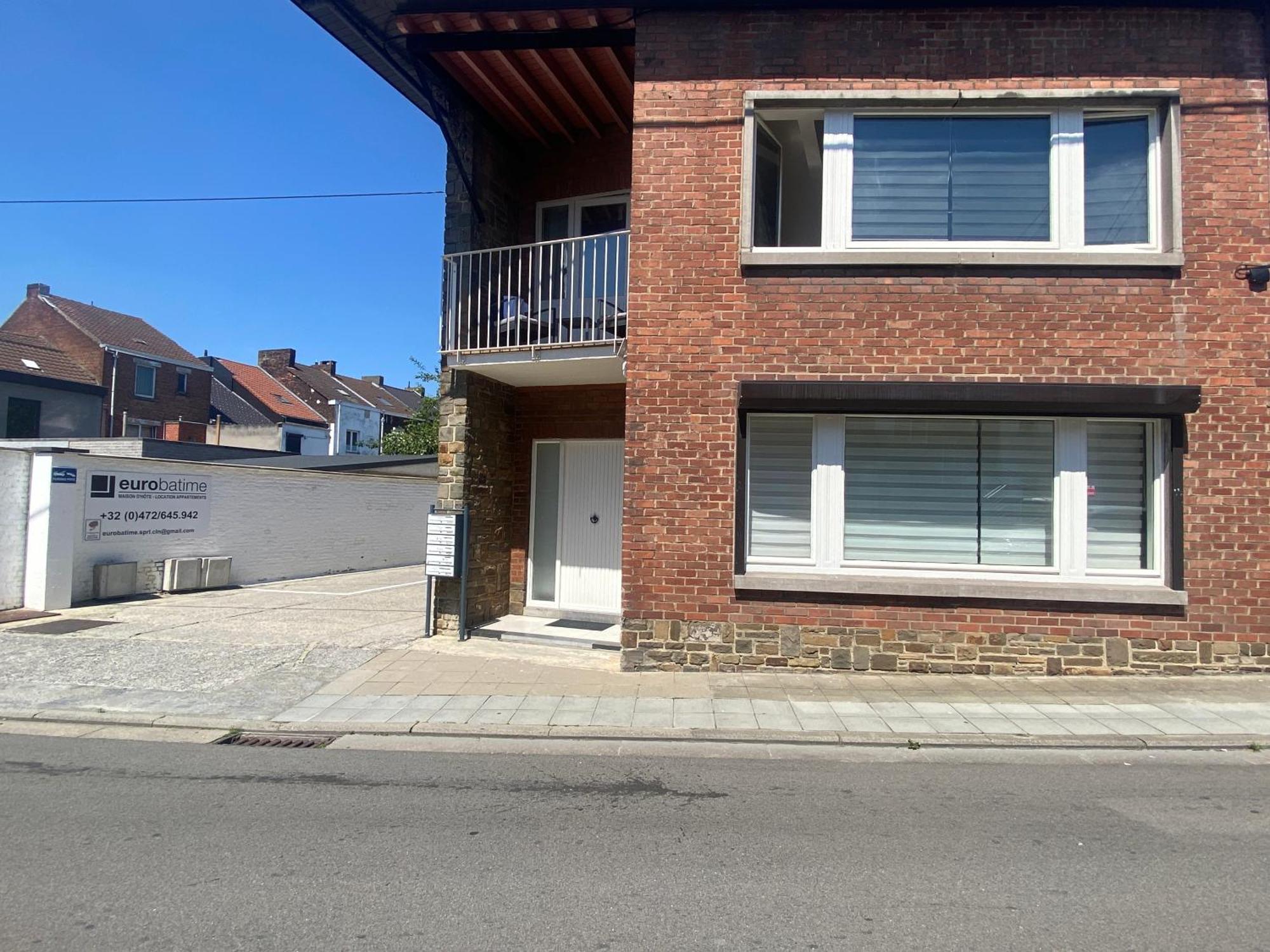 1-D011 Superbe Appartement Spacieux Tres Calme Charleroi Exterior foto